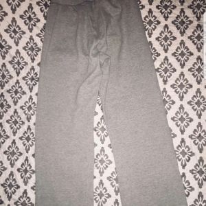 Women's Haynes Joggers Size Medium